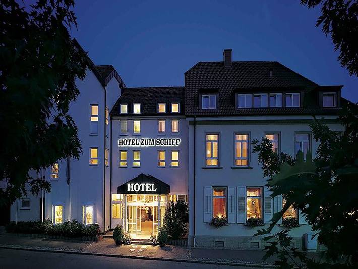 Hotel für 2 Personen, mit Terrasse und Garten sowie Sauna, mit Haustier in Freiburg
