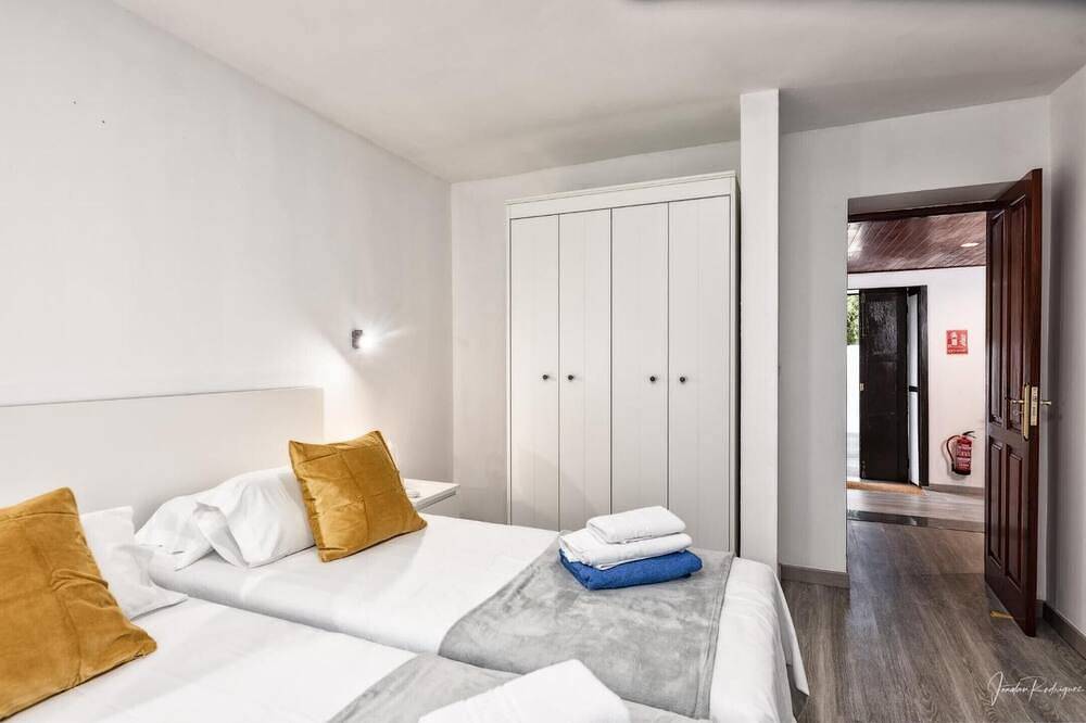 Entire apartment, Apartment 'Casa Tilola' with Mountain View, Wi-Fi and Air Conditioning in Retamar (Canary Islands), Los Llanos de Aridane