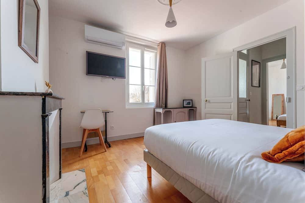 House with Ac and garden Tours centre 8 people 4 bedrooms in Tours, Tours und Umgebung