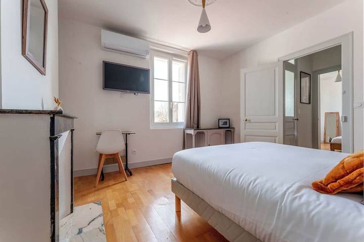Maison clim jardin Tours centre 8 personnes 4 chambres in Tours, Région de Tours