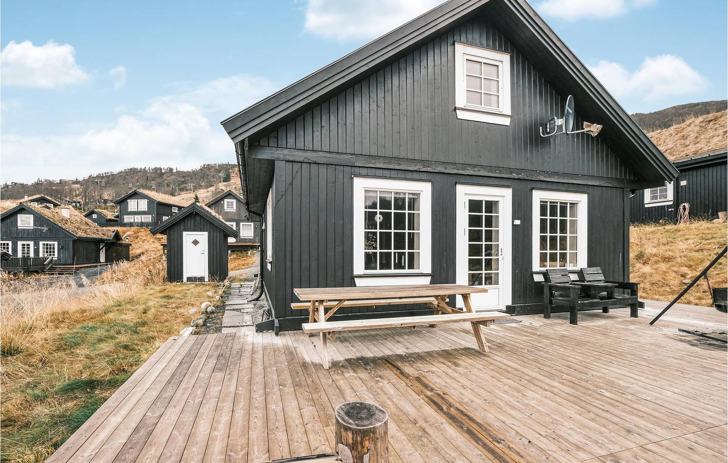 Ferienhaus für 8 Personen mit Garten in Tokke