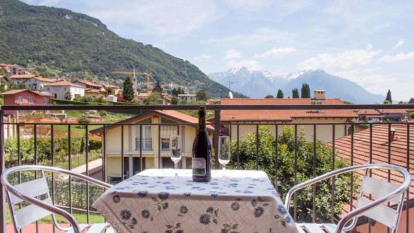 Gîte pour 4 personnes, avec Balcon ainsi que Vue et Vue sur le lac à San Gregorio - 3