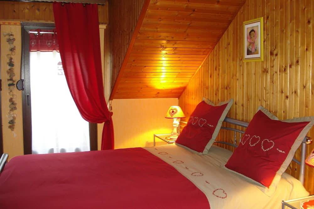 Gite oben in dem Haus des Besitzers in Haselbourg, Saarburg (Frankreich)