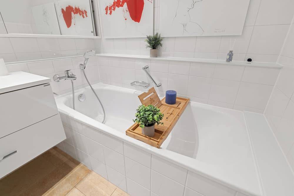 Ganze Wohnung, Helloflats: Luxury Penthouse/Center/Balcony/Parking/Therme/Airport in Erding, Oberbayern