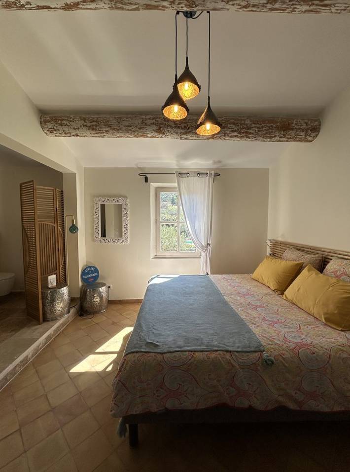 Chambre d’hôte pour 2 personnes, avec piscine ainsi que jardin et jacuzzi dans le Vaucluse - 4