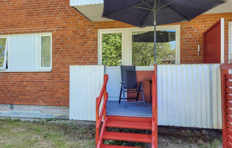 Ganze Ferienwohnung, Ferienwohnung für 6 Personen mit Terrasse in Hylte, Halland