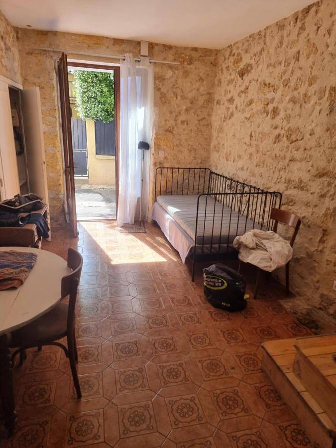 Two-Bedroom House in Lalinde, Périgord Pourpre