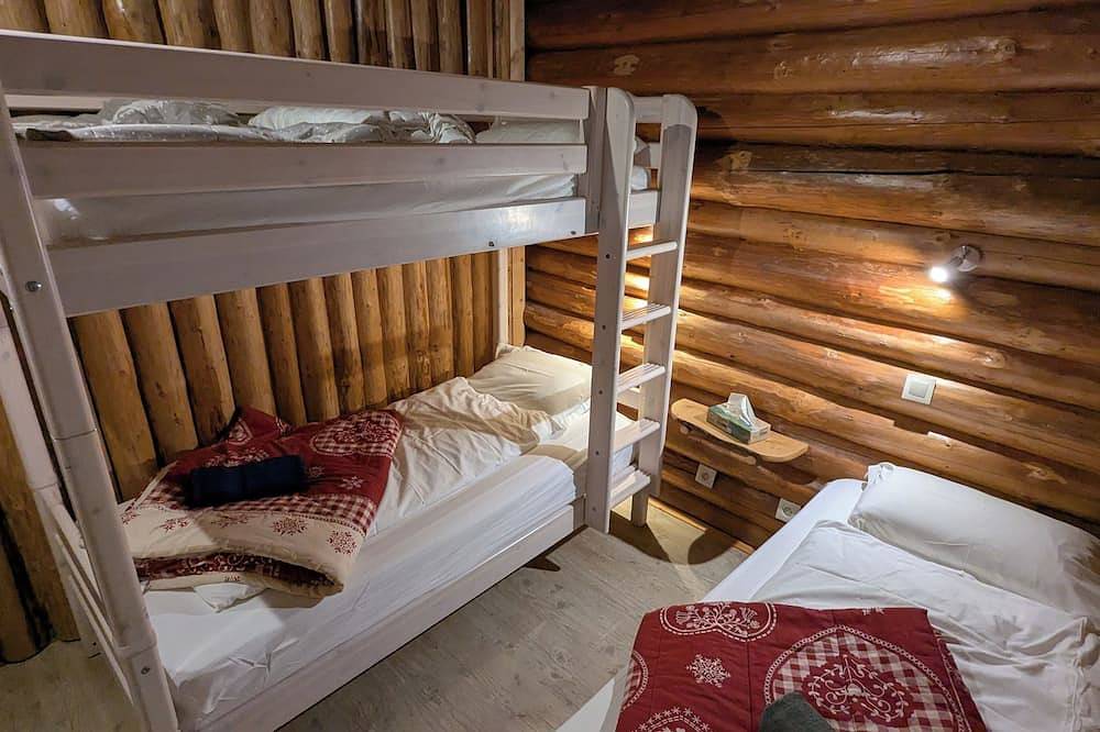 Meet with unusual… you will experience a change of scene! Private spa jacuzzi. in Tendon (Vosges), Région d'Épinal