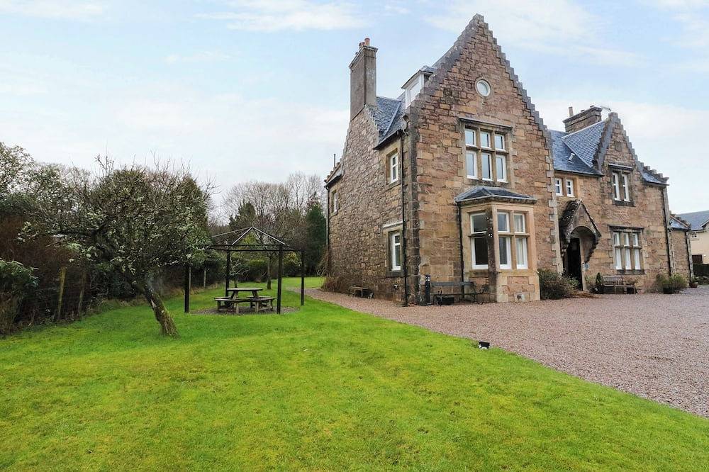 Rudha Na Craig, family friendly, with open fire in Inveraray in Argyll & Bute