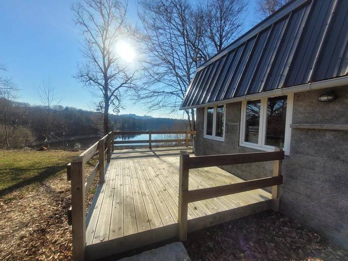 Gîte pour 2 personnes, avec jardin et vue sur le lac ainsi que vue et sauna dans Lac de la Triouzoune - 3