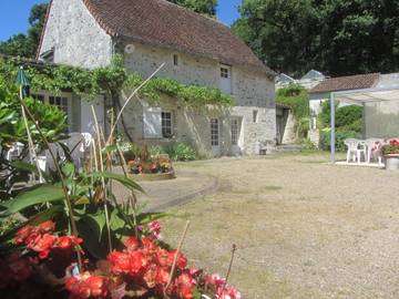 Location De Vacances pour 8 Personnes dans Mondion, Vienne (France), Photo 1