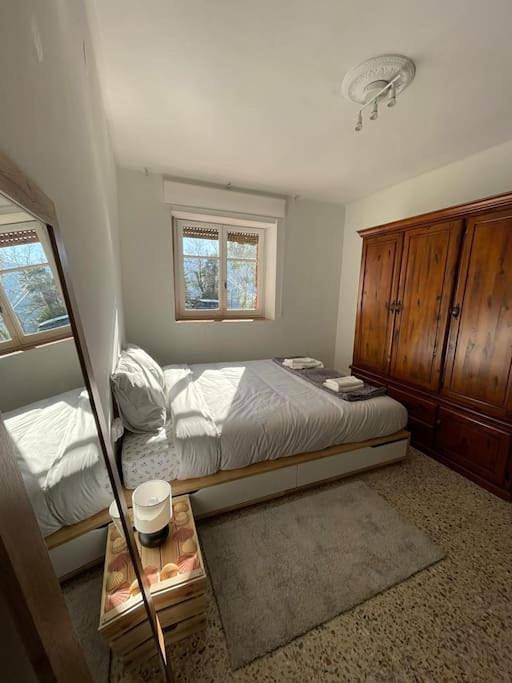 Apartamento de vacaciones para 6 personas, con jardín además de terraza y vistas en Debabarrena