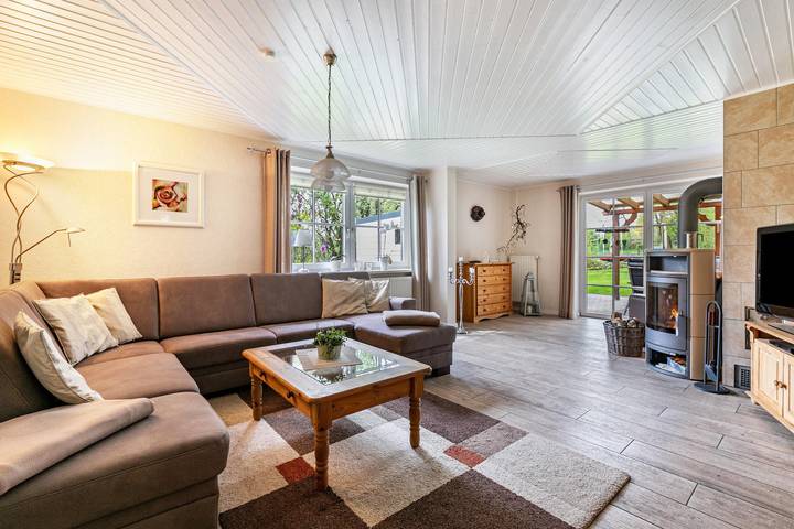 Ganze Wohnung, Ferienwohnung Anke Volkmann" mit privater Terrasse, privatem Garten und Wlan in Offenbüttel, Albersdorf und Umgebung