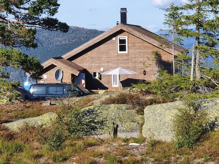 Feriehus for 6 personer, utsikt og innsjøutsikt i tillegg til hage og sauna i Østlandet