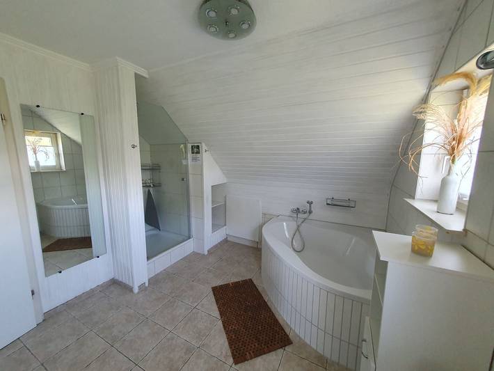 "Entspannung und Abenteuer im Ferienhaus Friesenbude Safe Haven!" in Almdorf, Nordfriesland