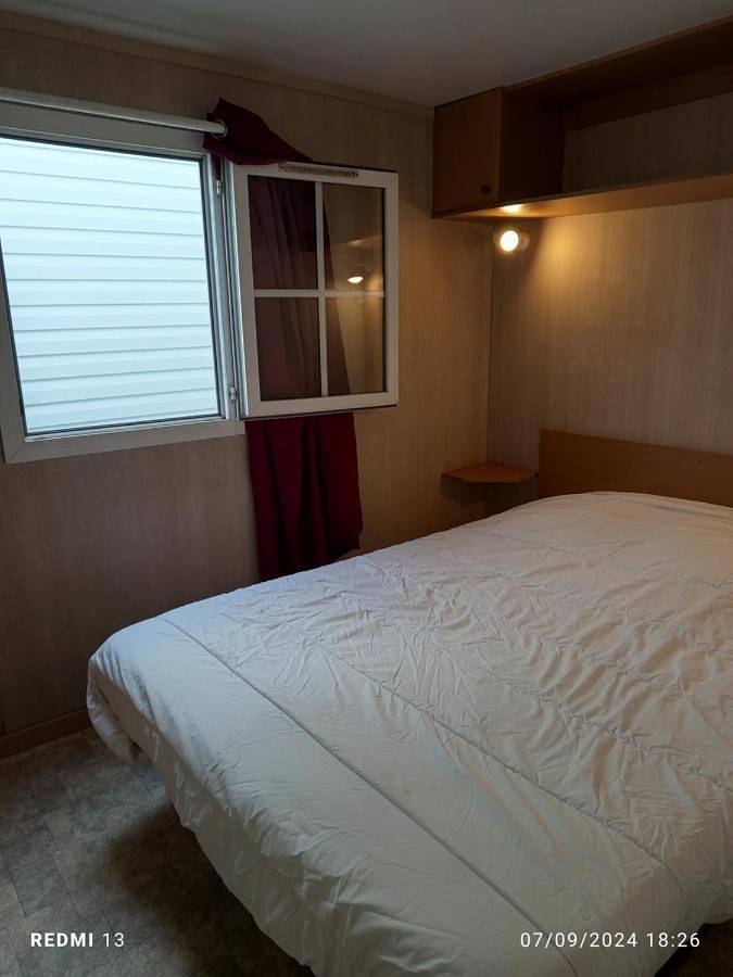 Camping pour 6 personnes, avec Terrasse et Jardin ainsi que Bassin pour enfant et Piscine à Fréjus - 2