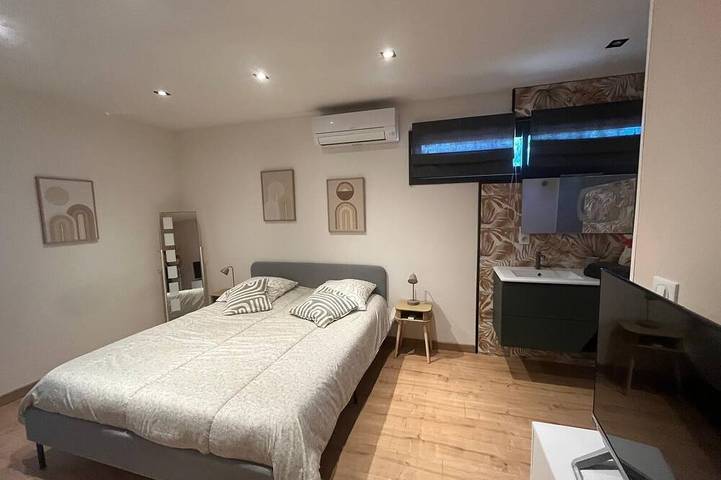 Contemporary villa with all comforts, perfect for family stays! in Marignane, Mittelmeerküste (Frankreich)