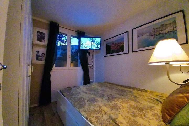 Appartement entier, Appartment (2 rooms / 4 persons) with terrasse and swimminpool in Fréjus, Côte méditerranéenne (France)