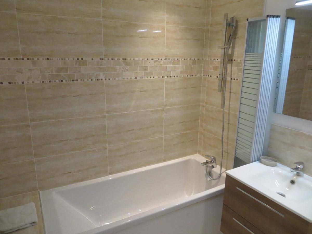 Appart’hôtel pour 2 personnes avec jardin in Junas, Côte méditerranéenne (France)