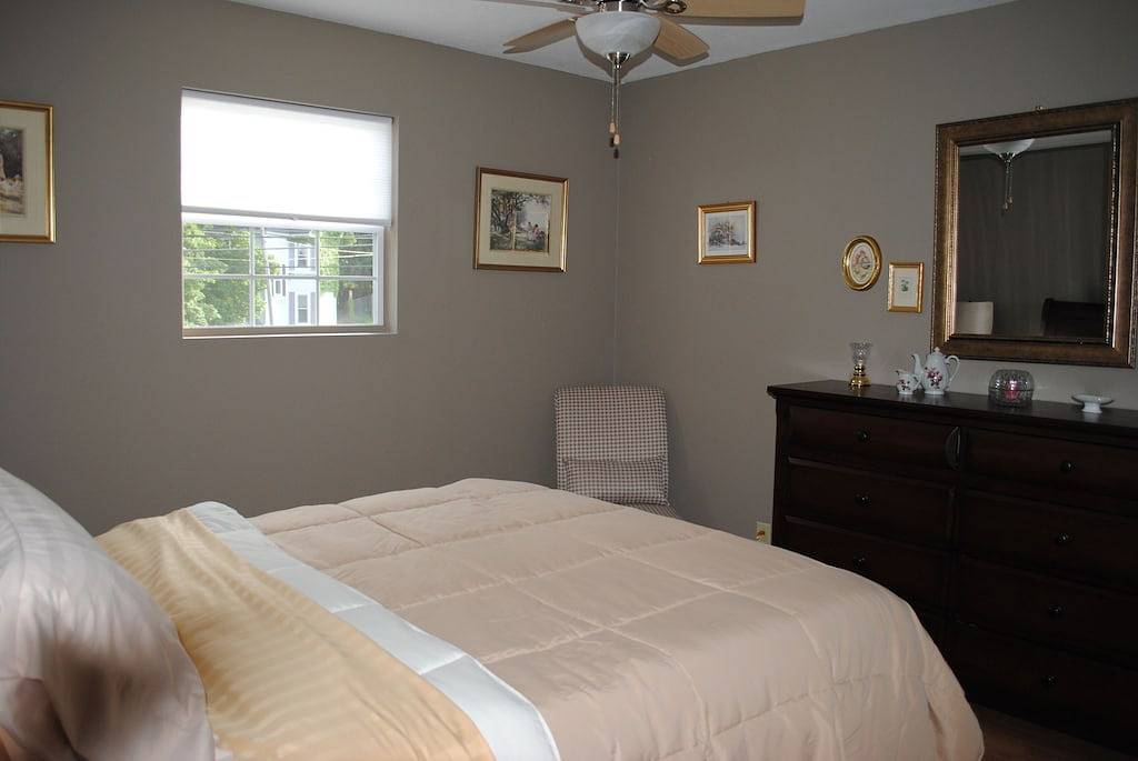 Walk to Wineries - malerisches Dorf - Grill - Terrasse - Wifi - Amazing Shower in Alto Pass, Union County (IL)