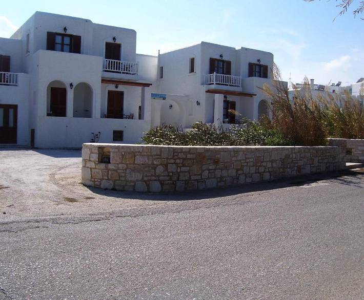 Maison d’hôte pour 2 personnes, avec Balcon et Terrasse ainsi que Jardin et Vue dans Náoussa - 2
