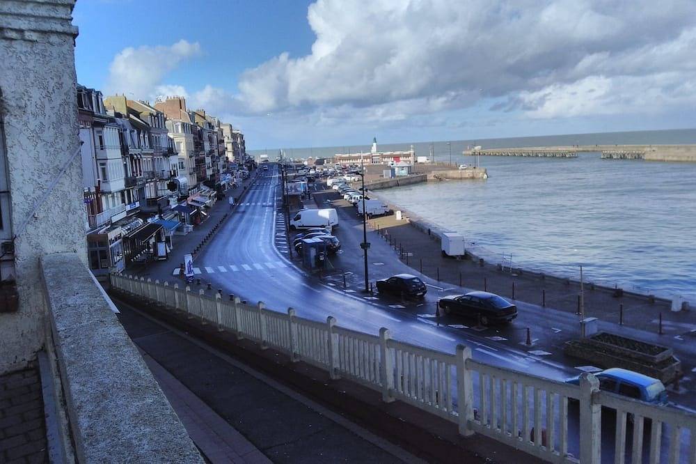 Entire apartment, Flab'Marin Rent A 1 Minute Of The Beach Foots classified 2 stars in Le Tréport, Dieppe region