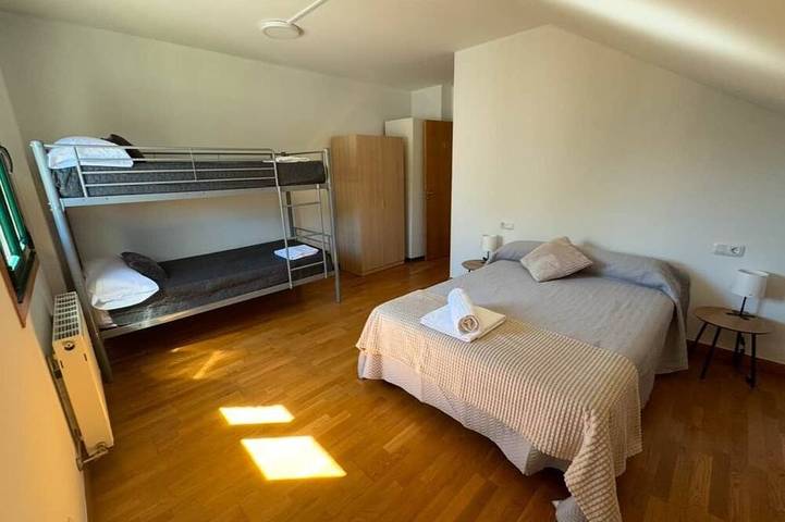 PortoHome 2 | Maison entière idéale pour groupes sur le Camino de Santiago ! in Portomarín, Reserva da Biosfera Ribeira Sacra e Serras do Oribio e Courel