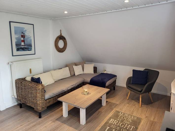 Ferienwohnung für 4 Personen, mit Balkon und Terrasse sowie Ausblick in Krummhörn - 2