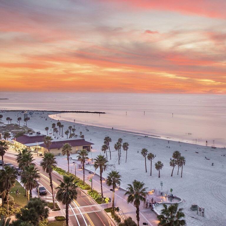 Ganze Wohnung, 102 · ☀Pool✔ Kitchen✔ Beach✔ Self Checkin✔ Free Parking✔ in Clearwater Beach, Clearwater