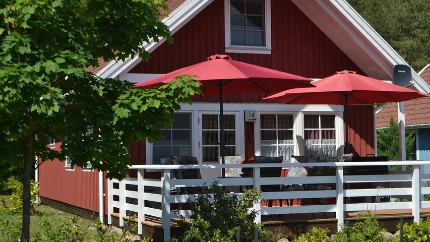 Ferienhaus für 8 Personen, mit Garten und Terrasse in Userin