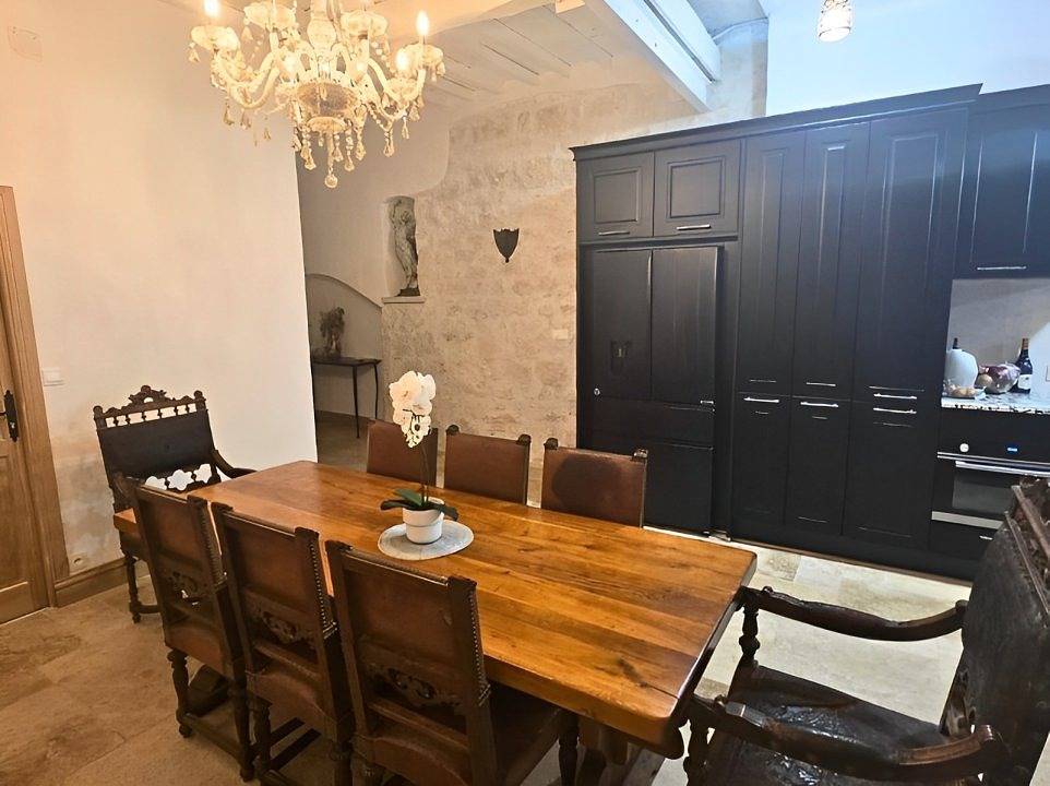 Maison de village avec une grande terrasse à l'étage in Lauzerte, Tarn-et-Garonne