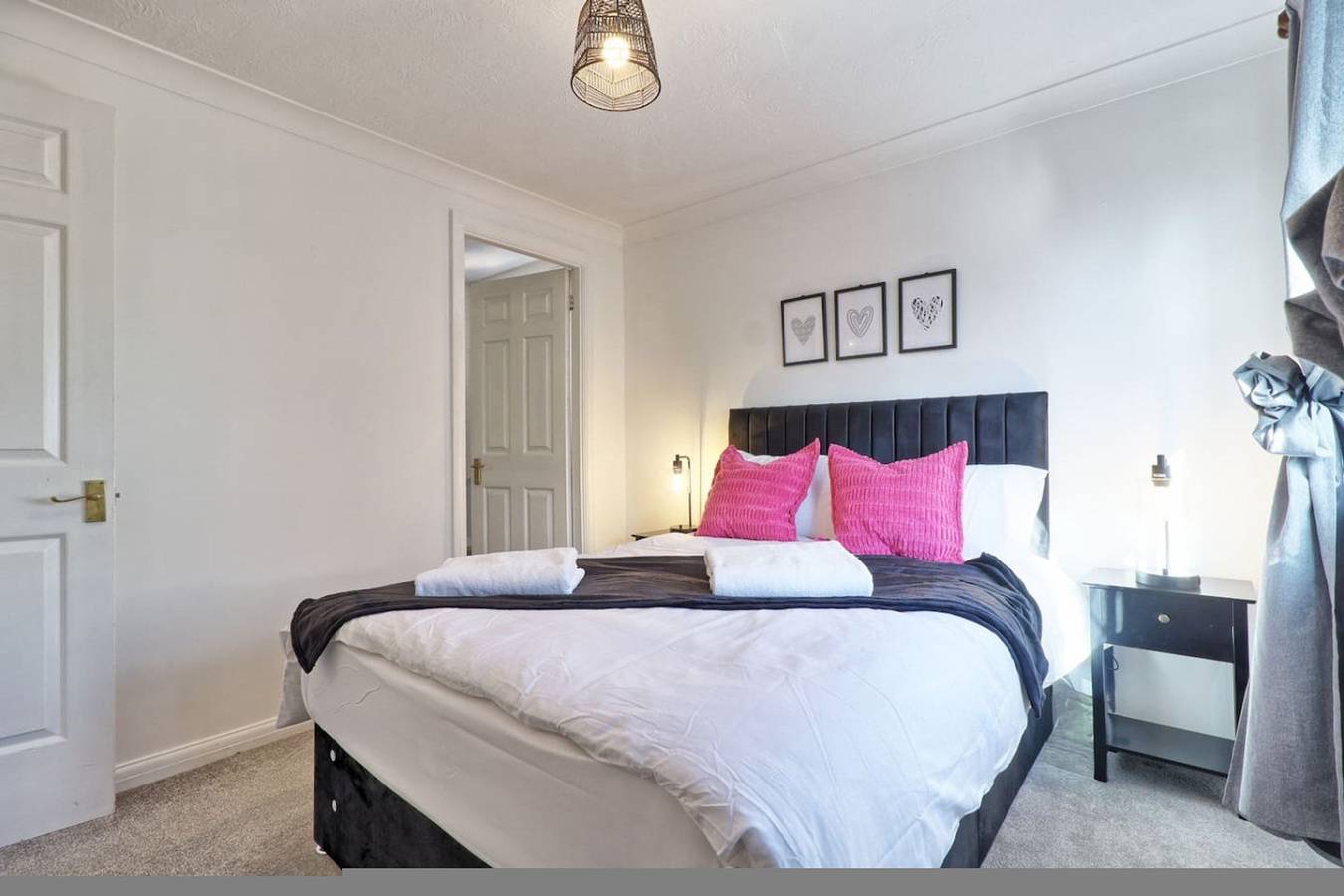 The Greenhithe Getaway - 4Br 2Bath w/ Free Parking in Stone (Dartford), Dartford