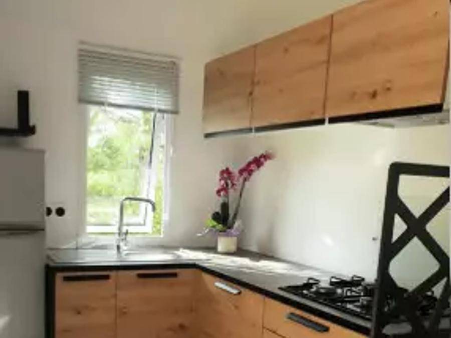 Camping Le Fief Melin - Mobilhome 4 personas - Mobil-Home Privilège 3 Piezas 4 Personas Aire Acondicionado + Tv in Le Château-d'Oléron, Côte de Beauté