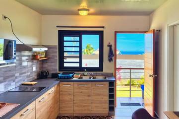 Gîte pour 4 personnes, avec vue et jardin dans Teahupo'o