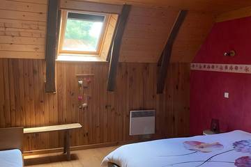 Chambre D’hôte pour 3 Personnes dans Région de Mauriac, Cantal, Photo 3