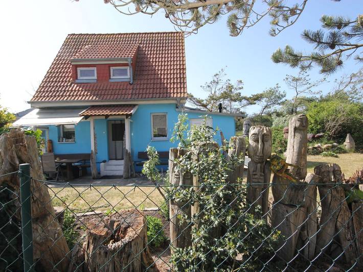 Ferienhaus für 2 Personen, mit Seeblick und Terrasse sowie Garten in Dierhagen