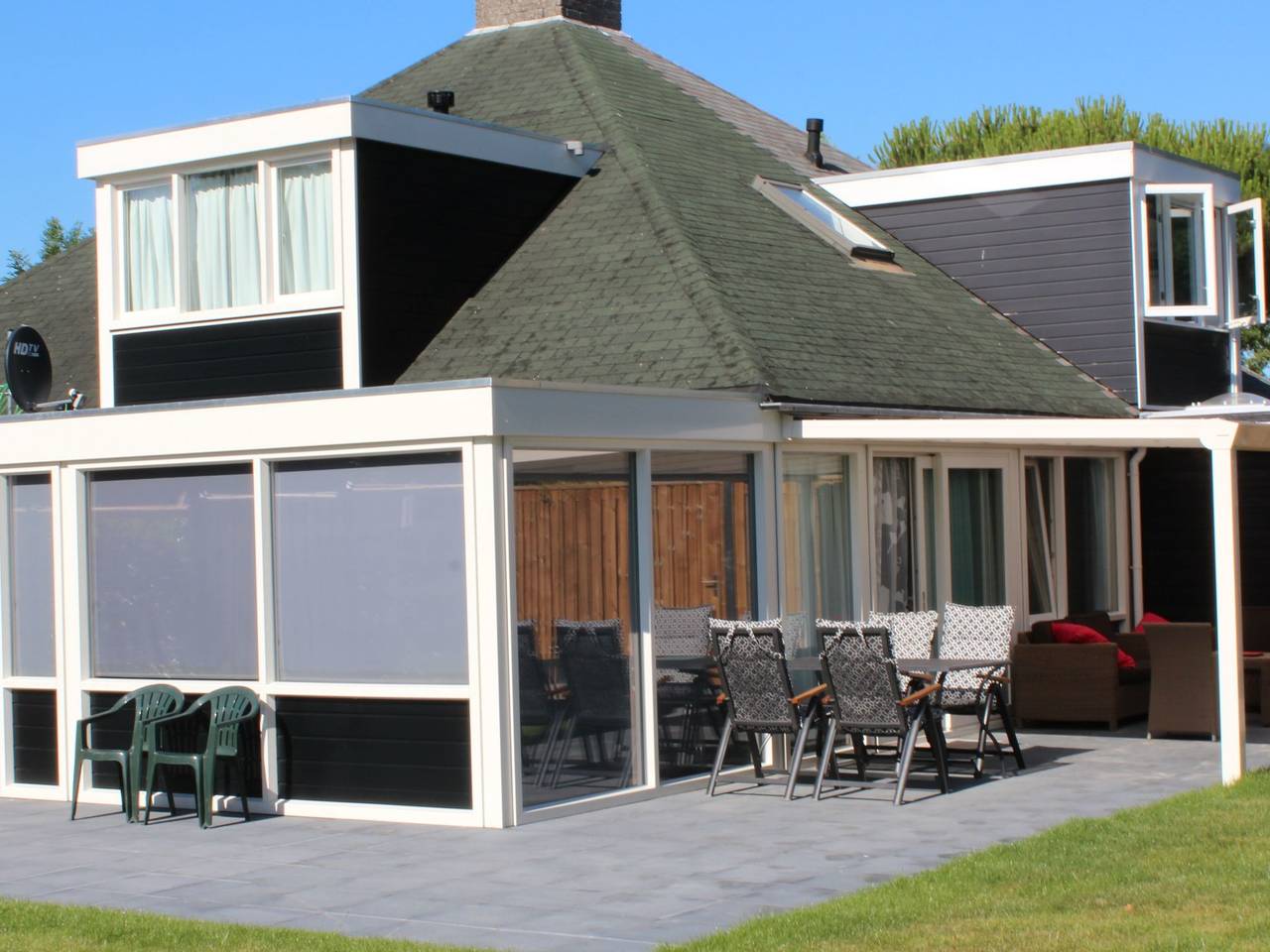 "" mit Schwimmbad in Stavenisse, Nederlandse Noordzeekust