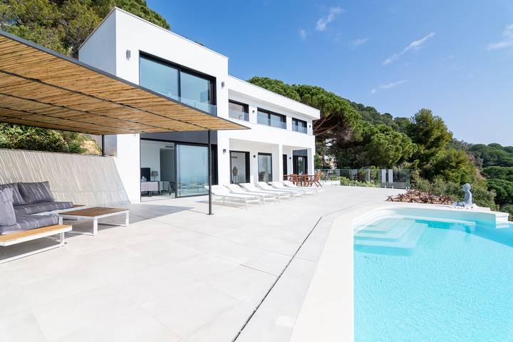 Villa für 12 Personen, mit Balkon und Terrasse sowie Sauna