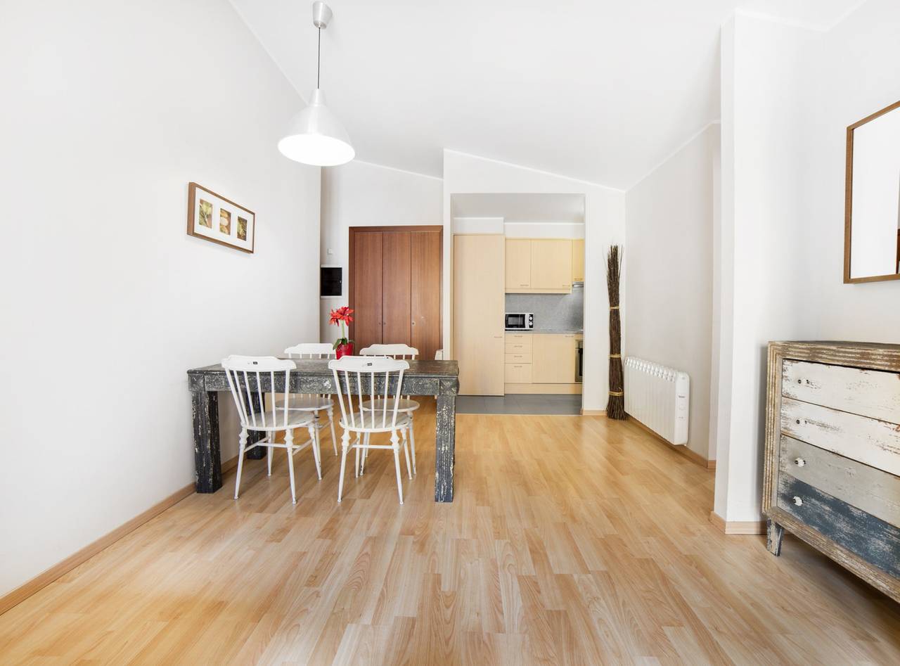Apartamento entero, 1 Bedroom Apartment next to ski slopes. El Tarter. Floc 21 in El Tarter, Grandvalira