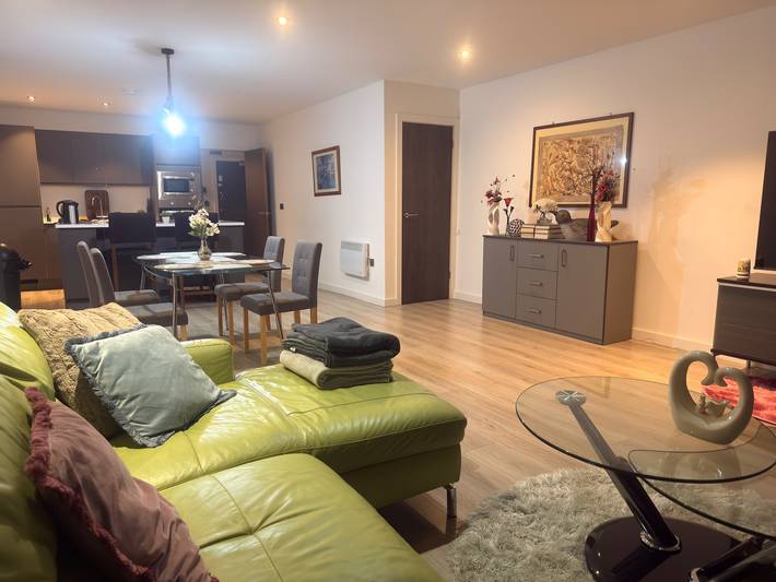 Holiday apartment for 4 people, with balcony in Bradford