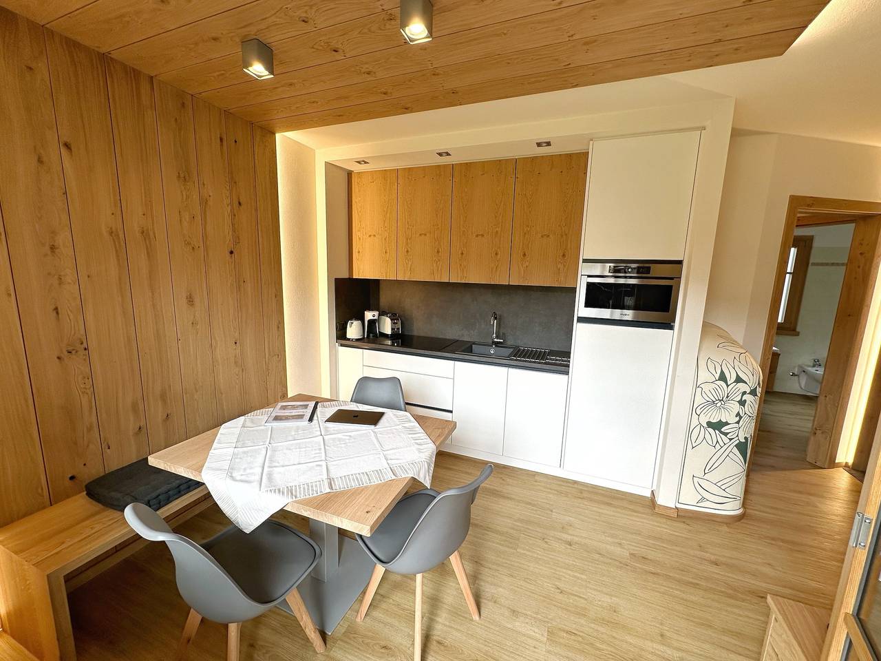 Ganze Wohnung, Ferienwohnung Chalet Monteneve Verde mit Bergblick, Balkon und Wlan in Teola, Livigno