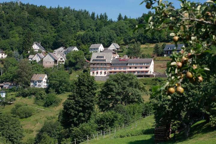 Hôtel pour 2 personnes, avec terrasse ainsi que vue et jardin
