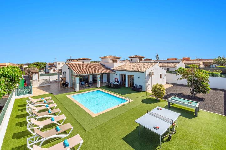 Villa for 8 people, with garden in Corralejo