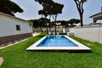 Villa pour 6 Personnes dans Los Gallos-Cerromolino, Chiclana de la Frontera, Photo 3
