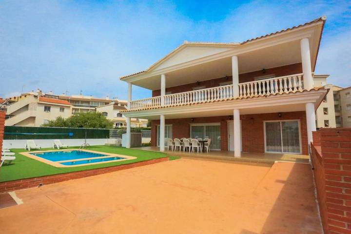 Villa pour 14 personnes, avec terrasse et jardin à Cambrils - 3