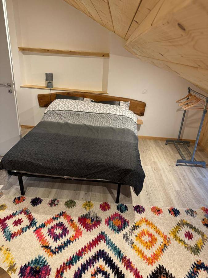 Three-Bedroom House in Mercus-Garrabet, Ariège