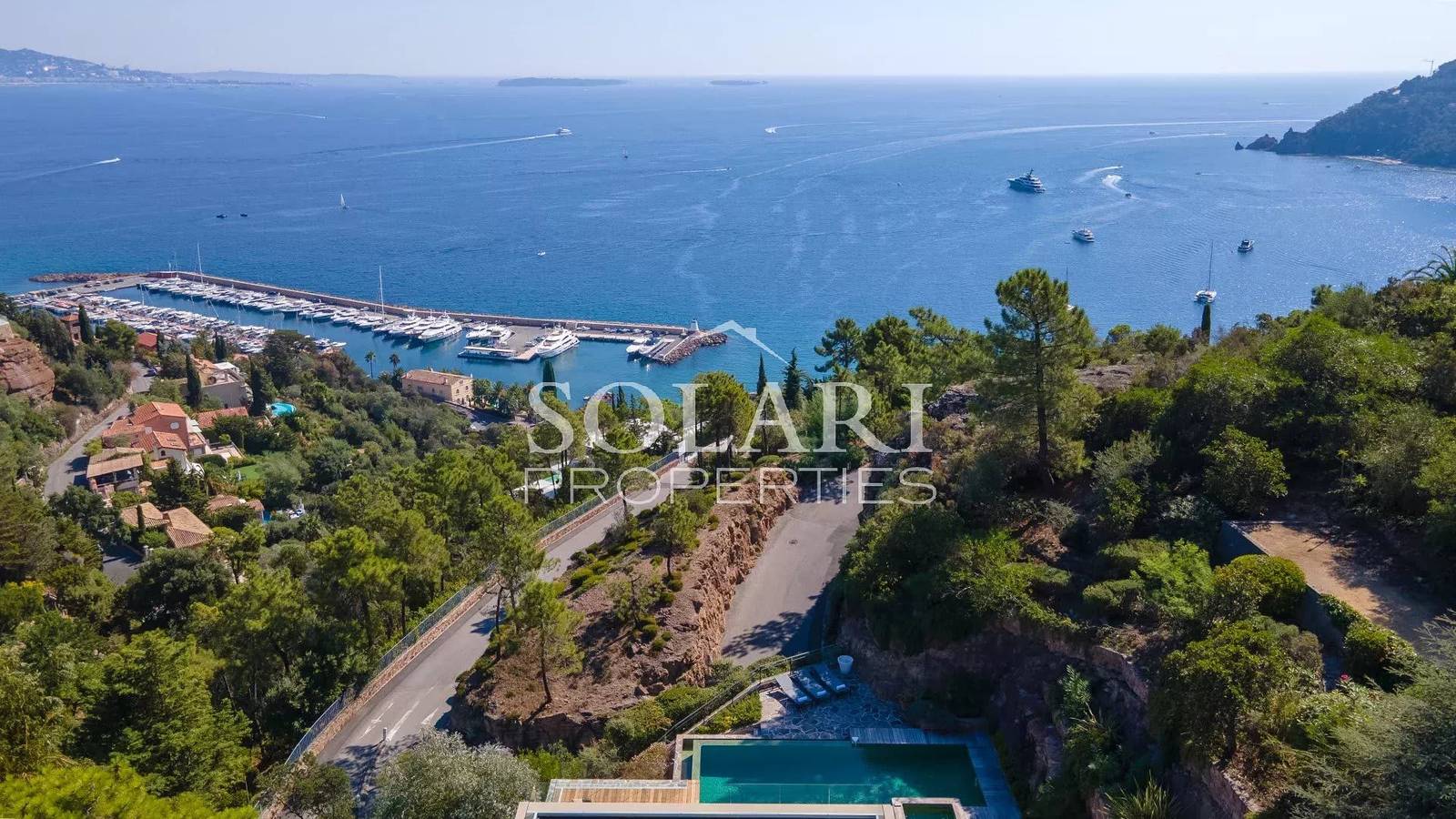 Villa für 10 Personen mit Pool in Théoule-sur-Mer, Massif de l'Esterel