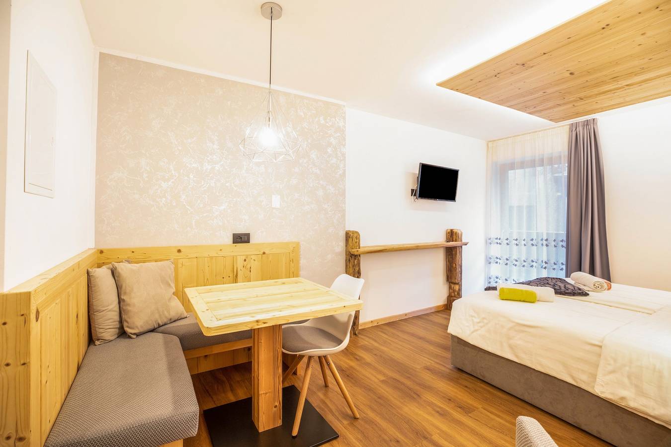 Chalet "Osmar Suite 2" con vista sulle montagne, balcone e Wi-Fi in Campitello di Fassa, Dolomiti Superski