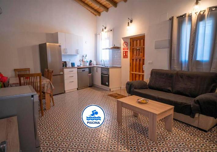 Casa de vacaciones para 6 personas, con vistas además de terraza y piscina, Se admiten mascotas - 1