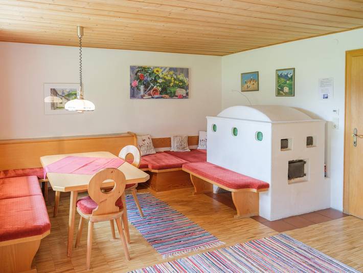 Gîte pour 5 personnes, avec jardin et vue, adapté aux familles à Bach - 4